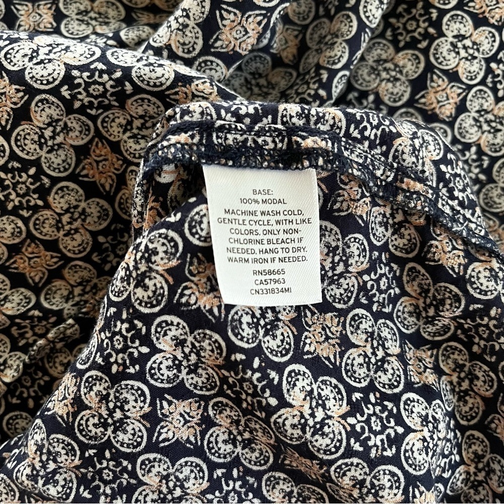 Caslon, Women Top, short Sleeve, V Neck, Made in India Size M - Picture 3 of 4